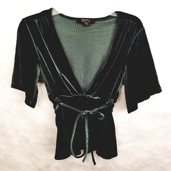 Forever 21 velvet top - Picture 1 of 4